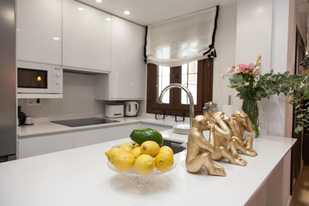 Modern & Nice Apartment. Old Town. Private Parking Seville Ngoại thất bức ảnh
