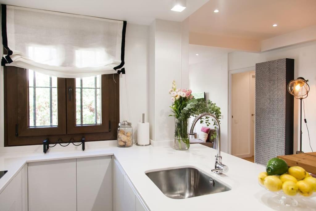 Modern & Nice Apartment. Old Town. Private Parking Seville Ngoại thất bức ảnh